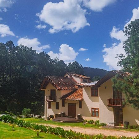 Cortijo La Casona & Bungalow Al Pie De La Montana ซานกริสโตบัล เด ลาสกาซาส ภายนอก รูปภาพ