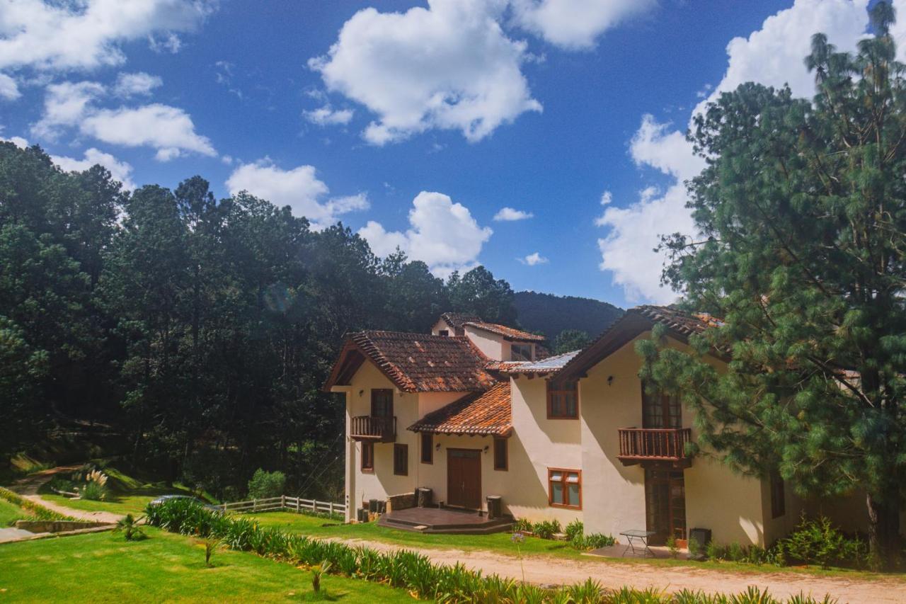 Cortijo La Casona & Bungalow Al Pie De La Montana ซานกริสโตบัล เด ลาสกาซาส ภายนอก รูปภาพ