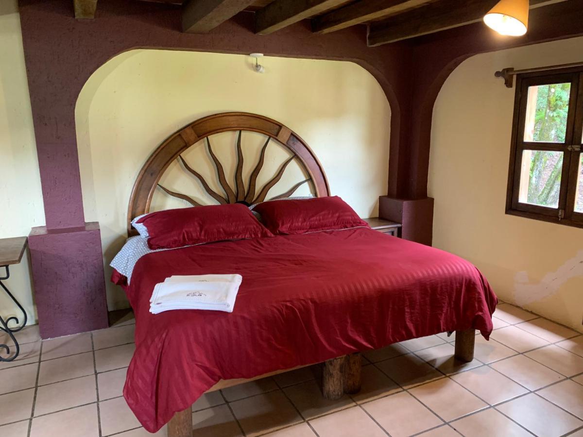 Cortijo La Casona & Bungalow Al Pie De La Montana ซานกริสโตบัล เด ลาสกาซาส ภายนอก รูปภาพ