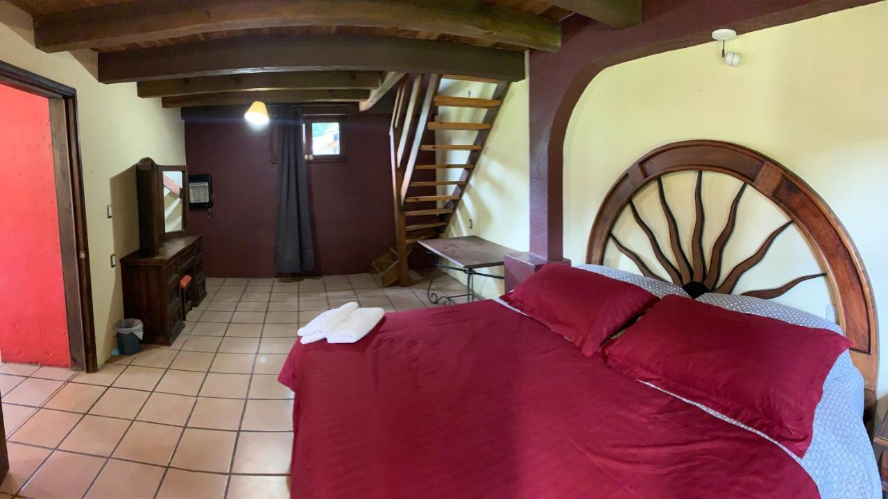 Cortijo La Casona & Bungalow Al Pie De La Montana ซานกริสโตบัล เด ลาสกาซาส ภายนอก รูปภาพ
