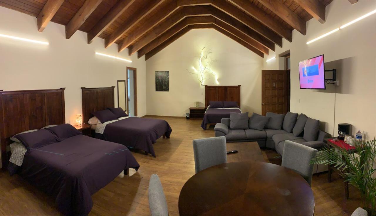 Cortijo La Casona & Bungalow Al Pie De La Montana ซานกริสโตบัล เด ลาสกาซาส ภายนอก รูปภาพ
